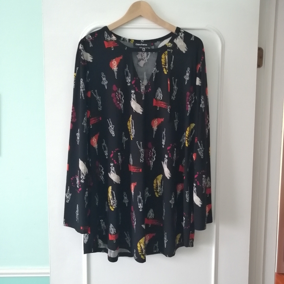 Claire's Black Top with Multicolor Abstract Design - Picture 2 of 7